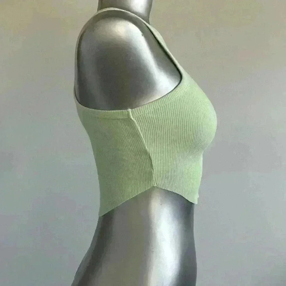 FREE 🆕Crop Tank Top - Picture 4 of 15